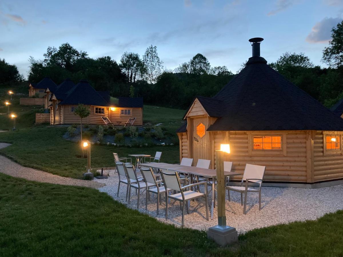 Aux Kotas Finland'Ain Villa Izieu Exteriör bild